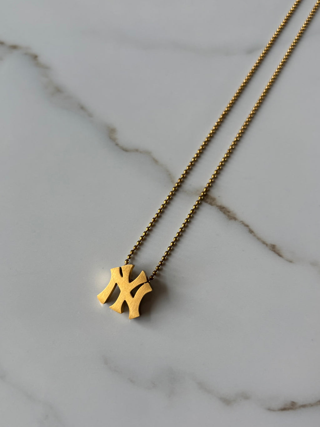 MINI NY NECKLACE