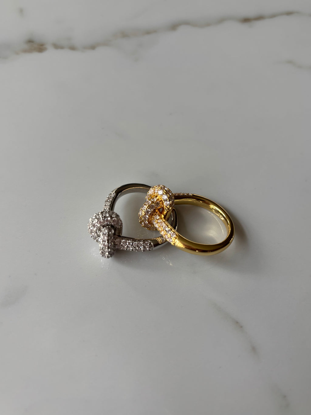 KNOT RING