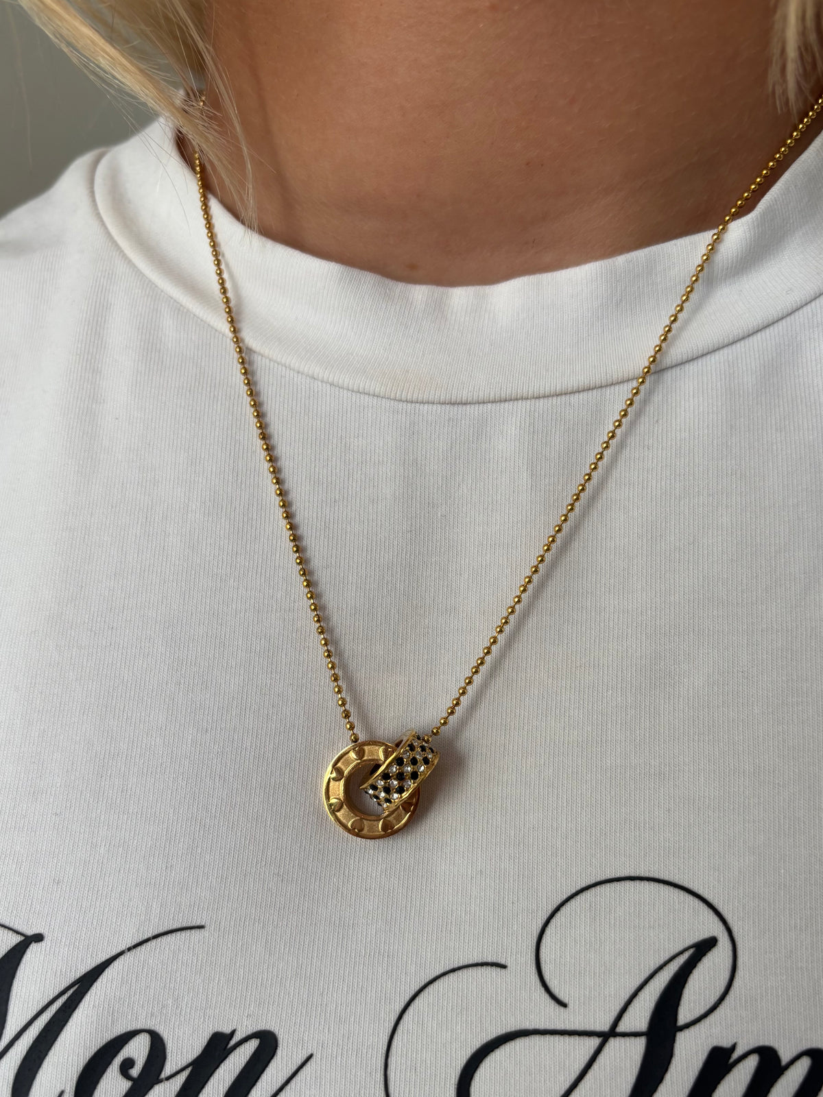 MIDNIGHT NECKLACE