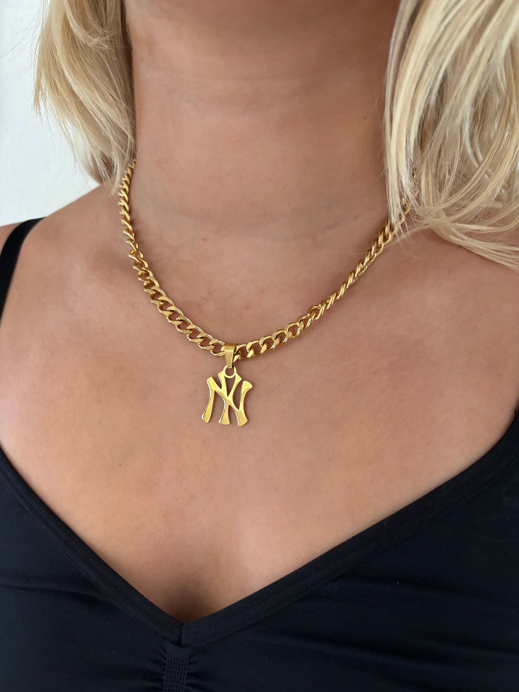 NYC CHAIN NECKLACE