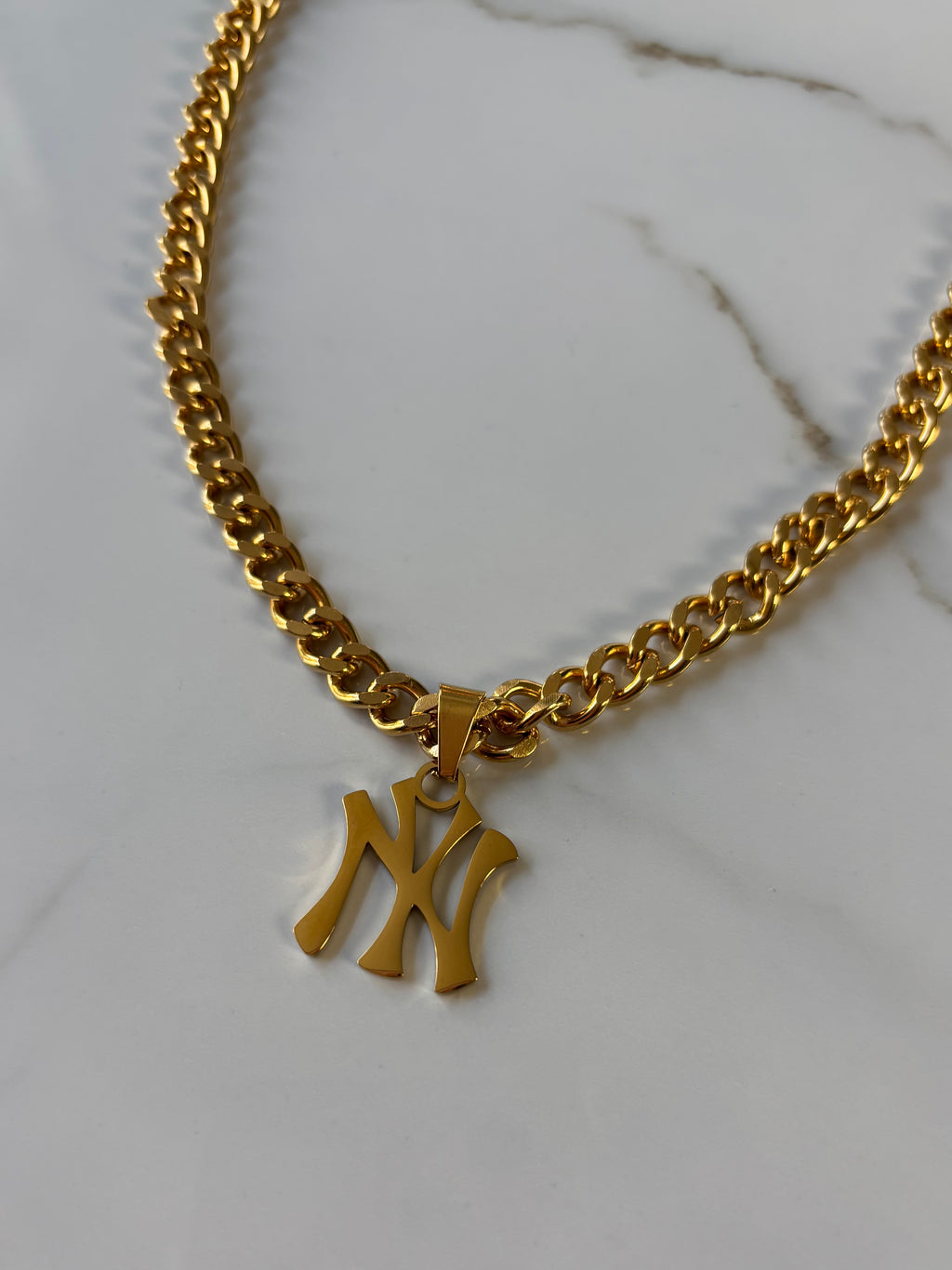NYC CHAIN NECKLACE