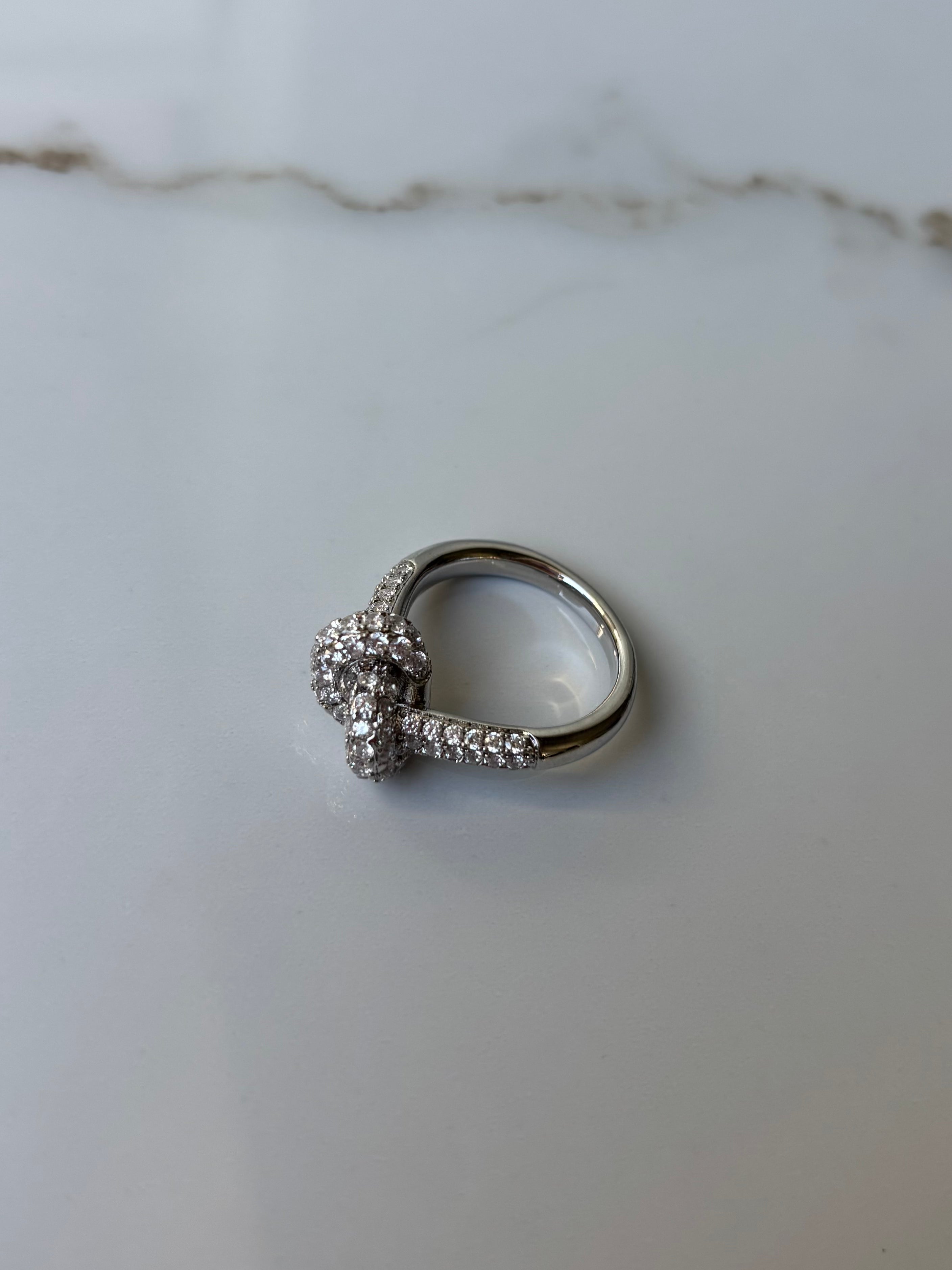 KNOT RING
