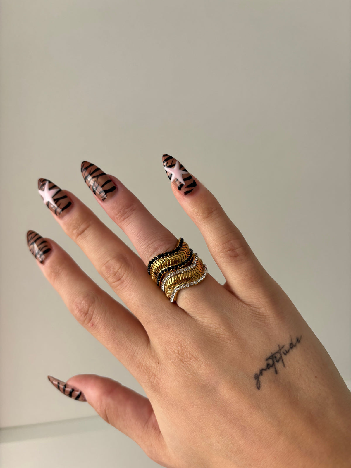 WAVE RING